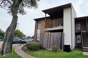 9090 S Braeswood Blvd, Houston, TX 77074 - Photo 1