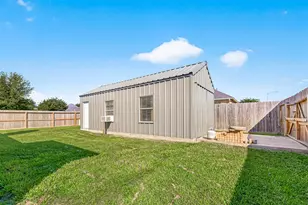 3802 Crestwood Cir, Needville, TX 77461 - Photo 36