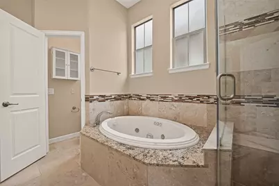546 Bomar Street, Houston, TX 77006 - Photo 34