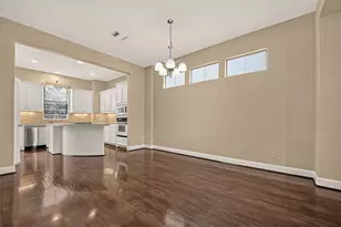 546 Bomar St, Houston, TX 77006 - Photo 18