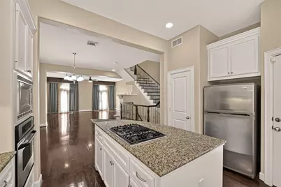 546 Bomar Street, Houston, TX 77006 - Photo 24