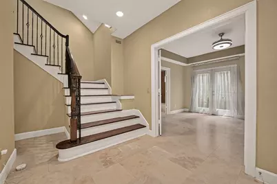 546 Bomar Street, Houston, TX 77006 - Photo 8
