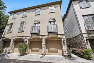 546 Bomar St, Houston, TX 77006 - Photo 1