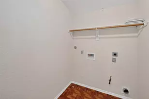 8419 Spotslyvania Ln, Houston, TX 77083 - Photo 32
