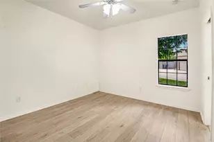 1010 Mockingbird Ln, Richwood, TX 77531 - Photo 16