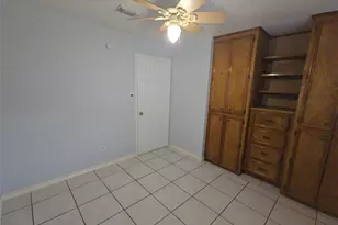 13806 Long Glen Dr, Houston, TX 77039 - Photo 10