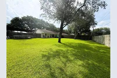 1006 Fairlane Drive, Ganado, TX 77962 - Photo 26
