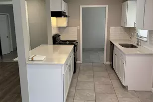 9902 Valley Sun Dr, Houston, TX 77078 - Photo 2