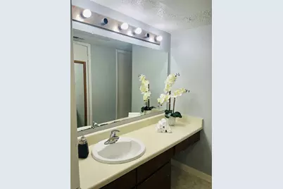 2750 Holly Hall Street #407, Houston, TX 77054 - Photo 8