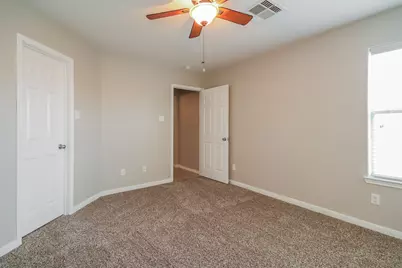 9518 Peridot Green Drive, Rosharon, TX 77583 - Photo 12