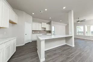 1882 Glacier Gorge Trl, Dayton, TX 77535 - Photo 10
