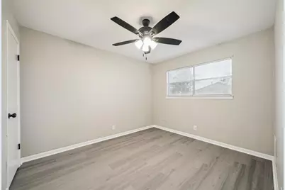 910 7th Avenue N #6, Texas City, TX 77590 - Photo 6