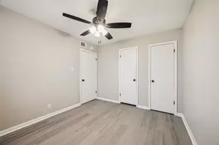 910 7th Ave N, Texas City, TX 77590 - Photo 8