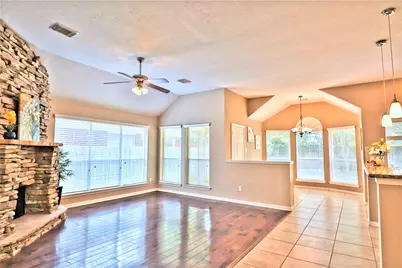 4530 Springfield Lakes Street, Sugar Land, TX 77479 - Photo 6