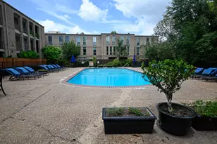 4629 Wild Indigo St, Houston, TX 77027 - Photo 14
