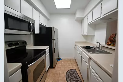 4629 Wild Indigo Street #581, Houston, TX 77027 - Photo 6