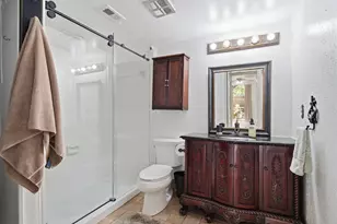 4629 Wild Indigo St, Houston, TX 77027 - Photo 10