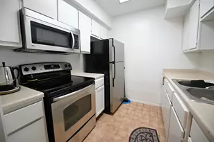 4629 Wild Indigo St, Houston, TX 77027 - Photo 8