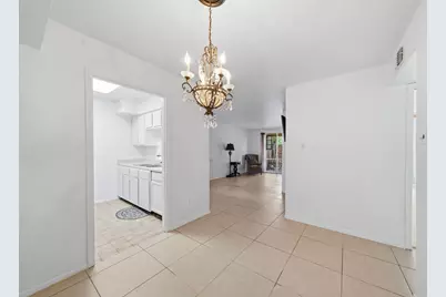 4629 Wild Indigo Street #581, Houston, TX 77027 - Photo 8