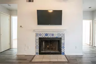 8055 Cambridge St, Houston, TX 77054 - Photo 4