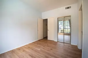 8055 Cambridge St, Houston, TX 77054 - Photo 14