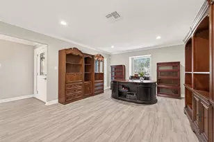 415 Lakeside Estates Dr, Houston, TX 77042 - Photo 6