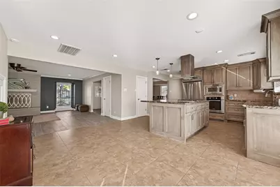 415 Lakeside Estates Drive, Houston, TX 77042 - Photo 18