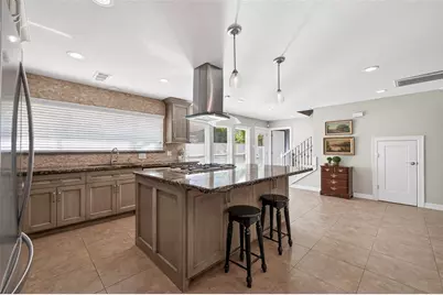 415 Lakeside Estates Drive, Houston, TX 77042 - Photo 14