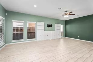 24717 Teton Holw Trl, Houston, TX 77336 - Photo 6