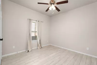 24717 Teton Hollow Trail, Houston, TX 77336 - Photo 16