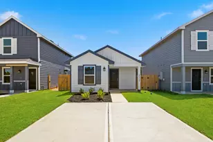 10855 N Baron Vlg Dr, Conroe, TX 77306 - Photo 2