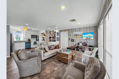2006 Idyle View, Crystal Beach, TX 77650 - Photo 10