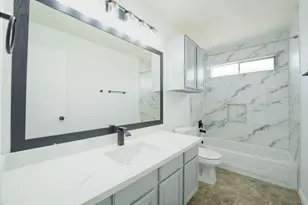 8826 Fondren Village Dr, Houston, TX 77071 - Photo 12
