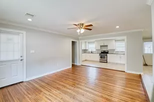 7557 Meadowview Dr, Houston, TX 77037 - Photo 8