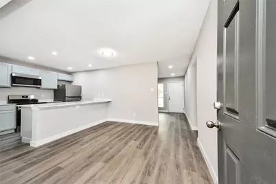 781 Country Place Drive #1017, Houston, TX 77079 - Photo 12