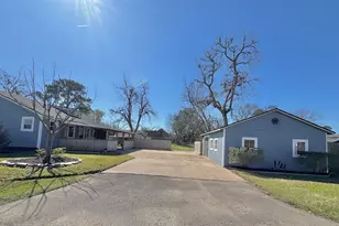 702 Marion St, Port Neches, TX 77651 - Photo 26