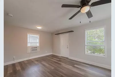 1511 Scharpe Street #3, Houston, TX 77023 - Photo 2