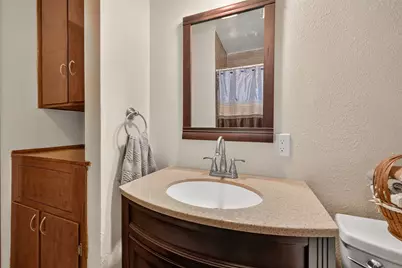 5658 Berry Creek Drive, Houston, TX 77017 - Photo 16