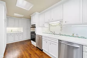 1111 Hermann Dr, Houston, TX 77004 - Photo 20