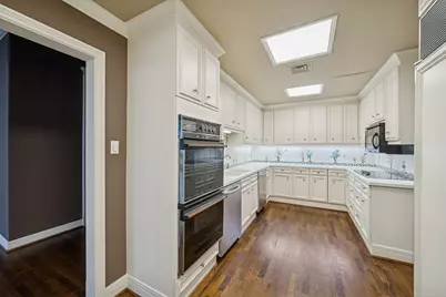 1111 Hermann Drive #28D, Houston, TX 77004 - Photo 6