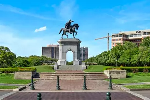 1111 Hermann Dr, Houston, TX 77004 - Photo 48