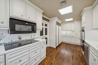 1111 Hermann Drive #28D, Houston, TX 77004 - Photo 16