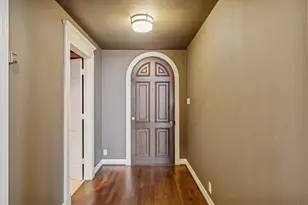 1111 Hermann Dr, Houston, TX 77004 - Photo 8