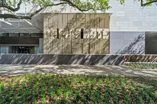 1111 Hermann Dr, Houston, TX 77004 - Photo 50