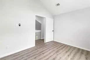 3718 Storm Creek Dr, Houston, TX 77088 - Photo 8