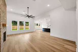 5109 Lido Ln, Houston, TX 77092 - Photo 4