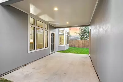 5519 Newcastle Street, Bellaire, TX 77401 - Photo 28