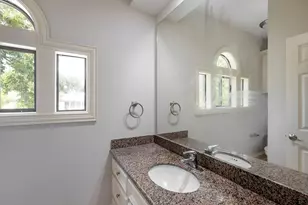 5519 Newcastle St, Bellaire, TX 77401 - Photo 24