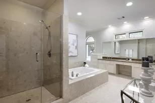 5519 Newcastle St, Bellaire, TX 77401 - Photo 18