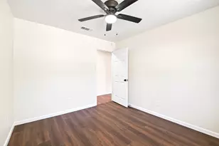 15207 Pleasant Valley Rd, Houston, TX 77062 - Photo 18